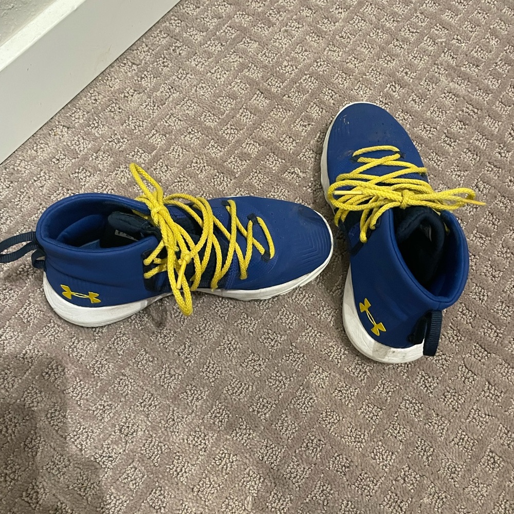 Under Armour Steph Curry basketball shoes